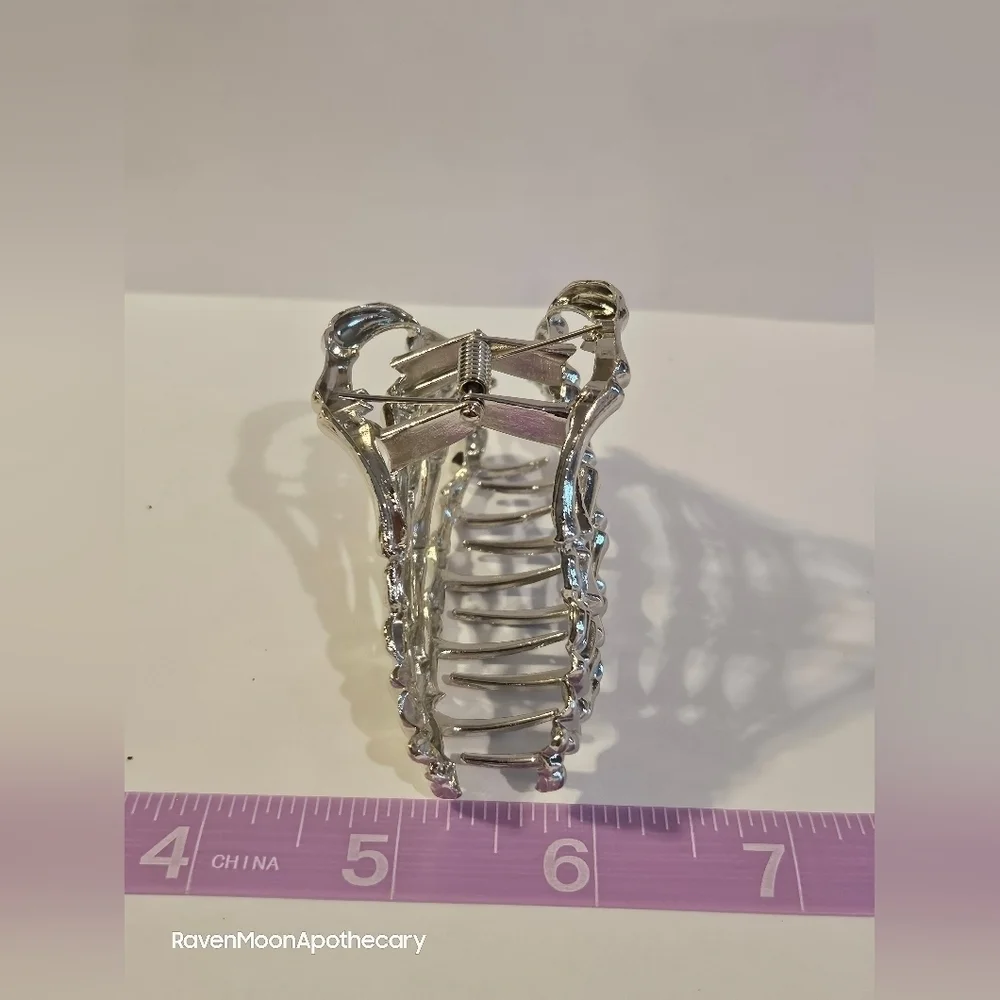 3/15$ Bundle Deal New Skeleton Hand Hair Clip Silver